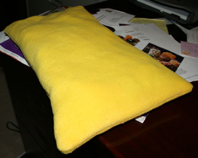 yellowpillow2.jpg