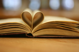 I <3 2 read